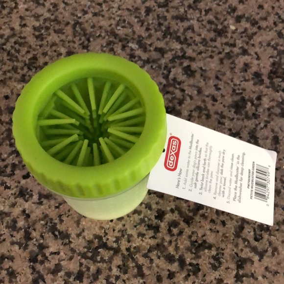 Dexas Mudbuster Petite Dog or Cat Paw Washer Cleaner in Green - Picture 11 of 16